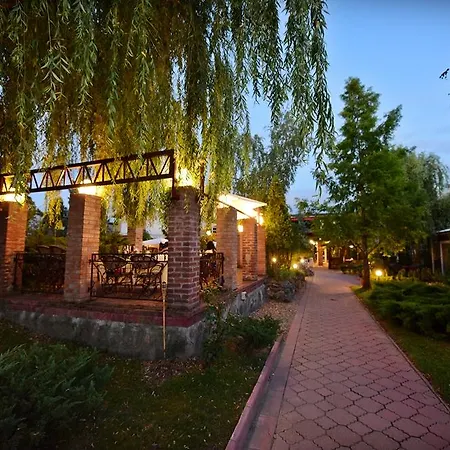 Hotel Senator 3*