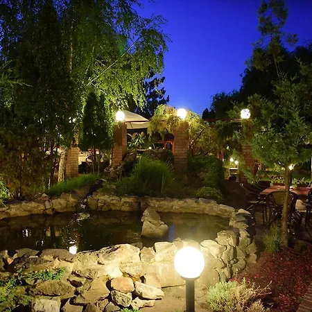 Hotel Senator 3*