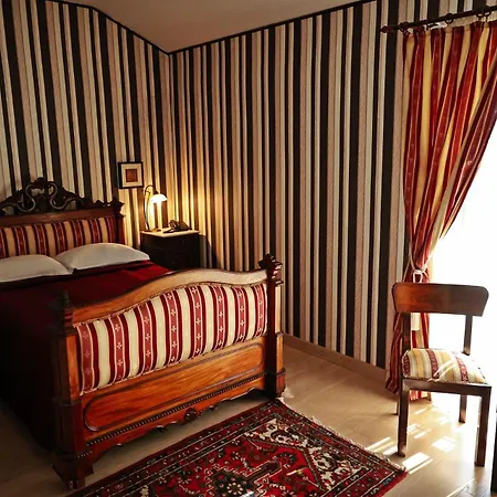 Hotel Senator