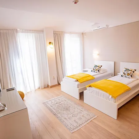Senator Hotel 3*
